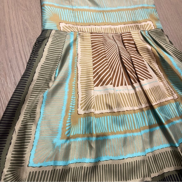 Nicole Miller 100% Silk Bohemain Strapless Mini Dress Sz 2 Aztec Multicolor - Picture 5 of 13